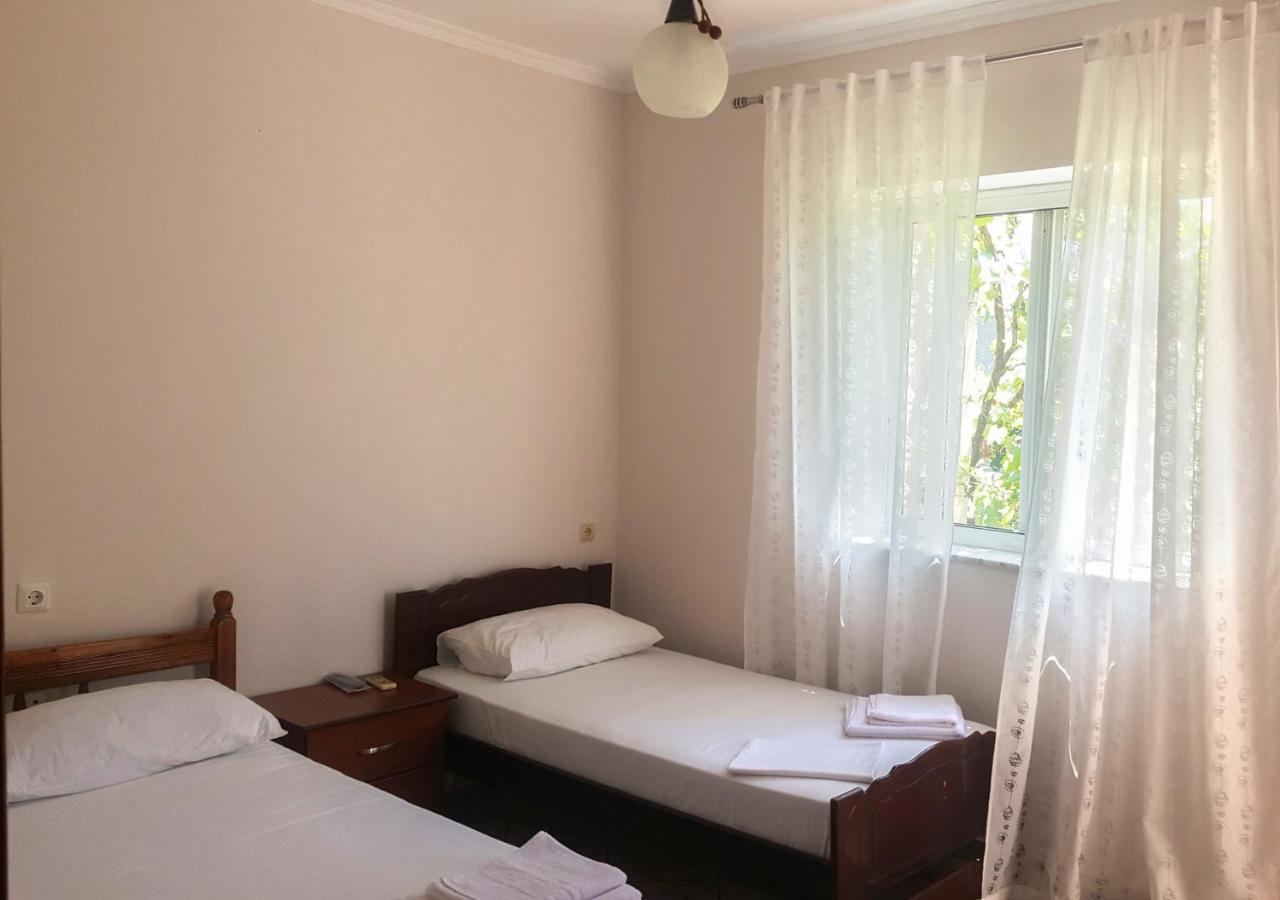 Vita Apartment - Spacious Garden And Balcony 5 Min To Beach & Center Ксамил Екстериор снимка