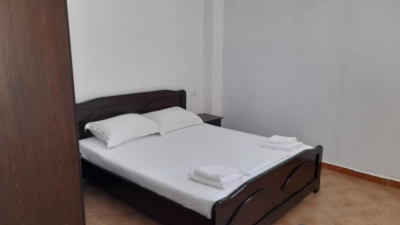 Vita Apartment - Spacious Garden And Balcony 5 Min To Beach & Center Ксамил Екстериор снимка