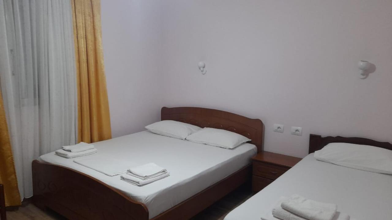 Vita Apartment - Spacious Garden And Balcony 5 Min To Beach & Center Ксамил Екстериор снимка