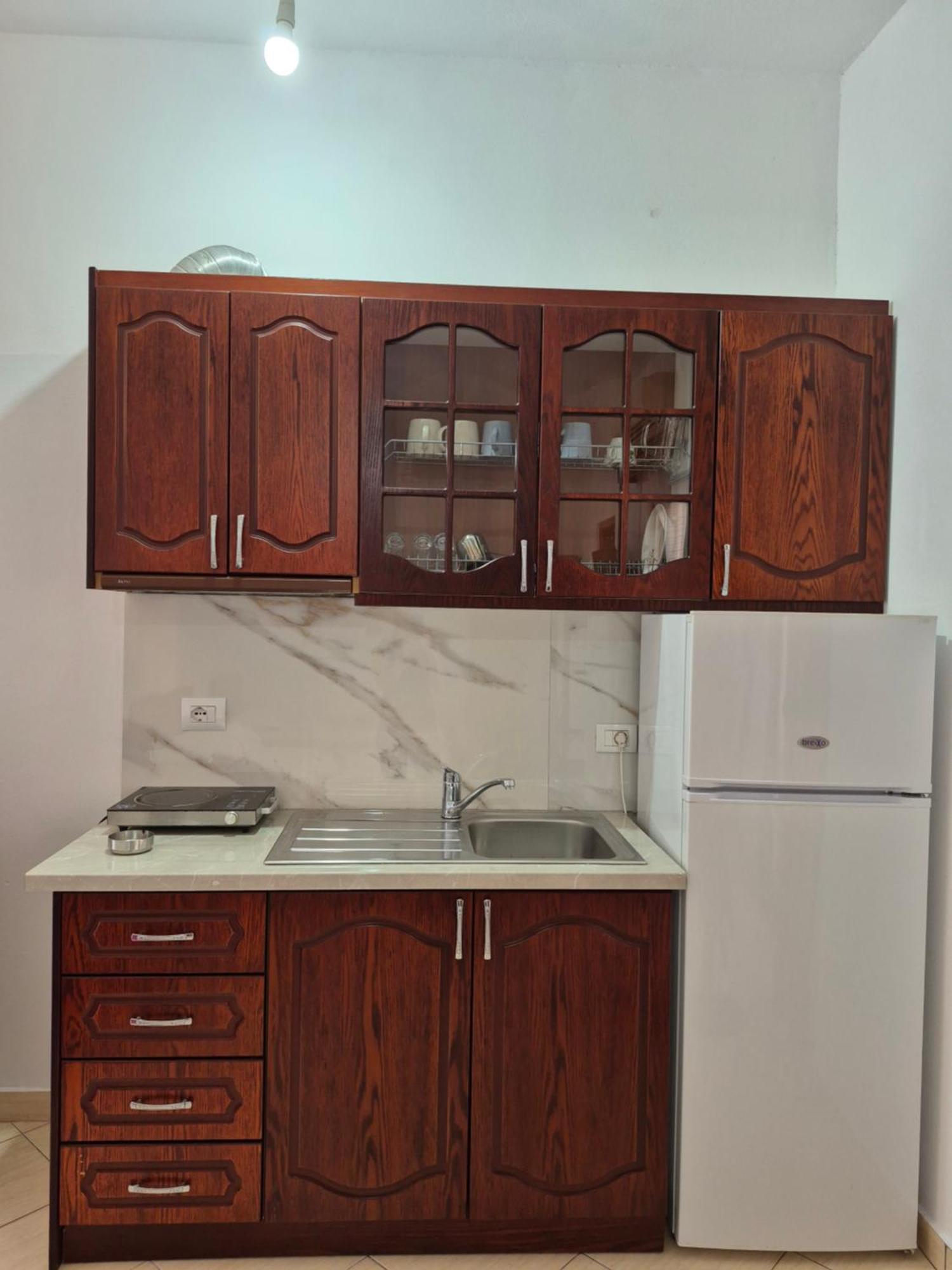 Vita Apartment - Spacious Garden And Balcony 5 Min To Beach & Center Ксамил Екстериор снимка